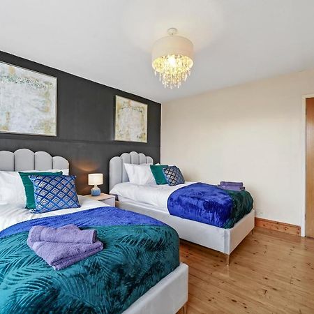 The Stylish Warwick Abode - Balcony - Garden Villa Leek Wootton Bagian luar foto