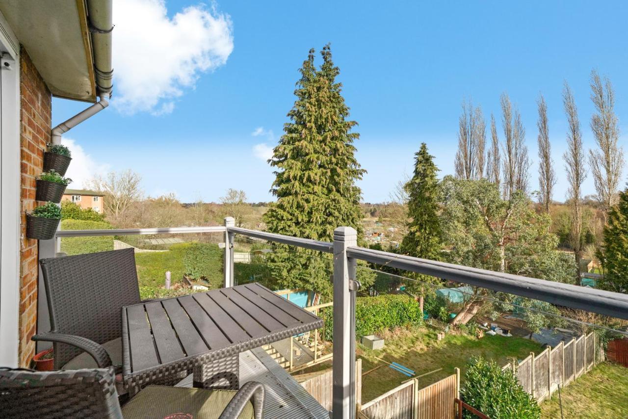 The Stylish Warwick Abode - Balcony - Garden Villa Leek Wootton Bagian luar foto